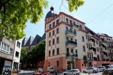 Hinterhaus Schott